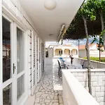 Apartments Holiday Zaboric *