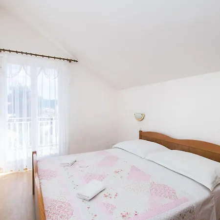 Apartments Holiday Zaboric شقة