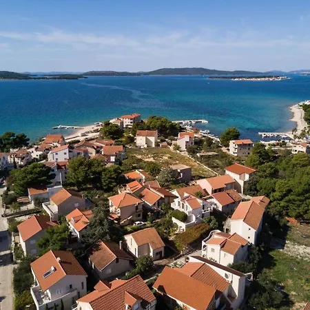 Apartments Holiday Zaboric شقة زابوريتش