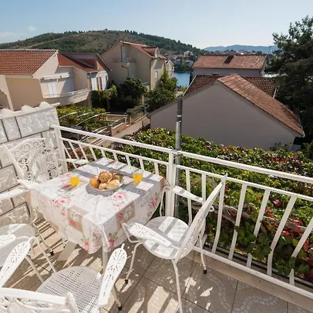 Apartments Holiday Zaboric