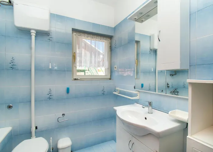 Apartments Holiday Žaborić *