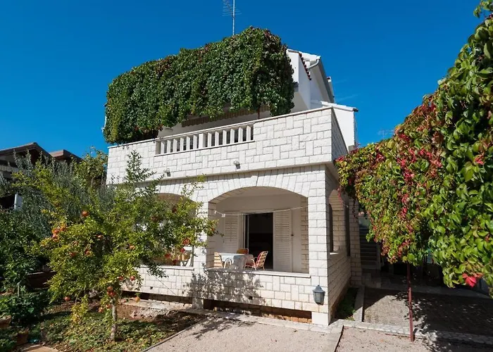 Apartments Holiday Žaborić