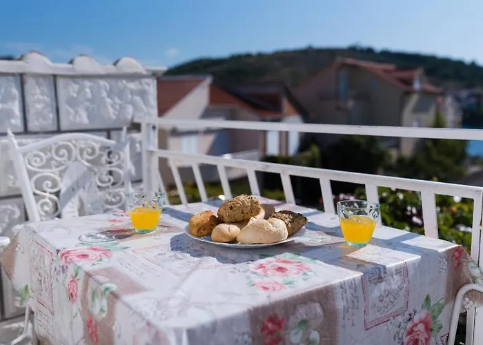 Apartments Holiday Žaborić Apartman *