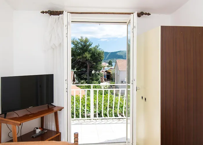 Apartments Holiday Žaborić * Zaboric