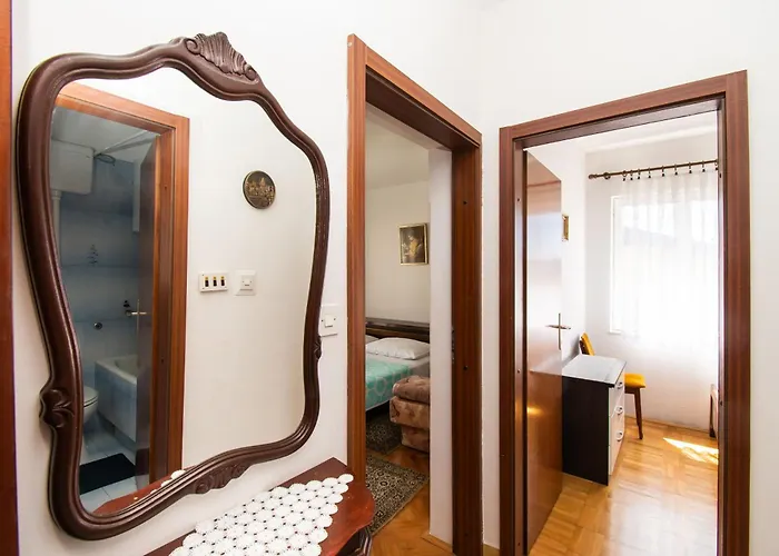 Apartments Holiday Žaborić Zaboric